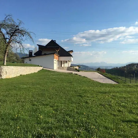 Luxury Hill *