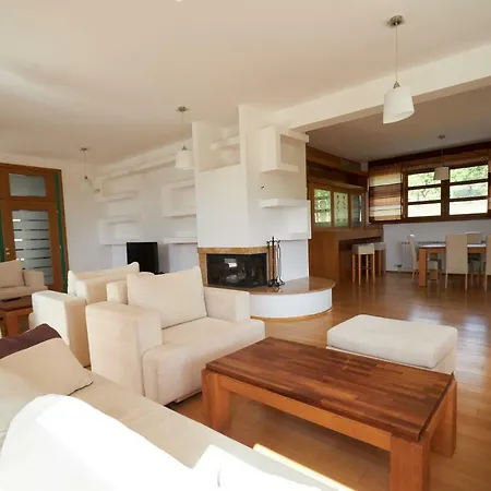 Luxury Hill *