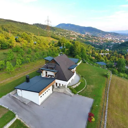 Luxury Hill Villa *